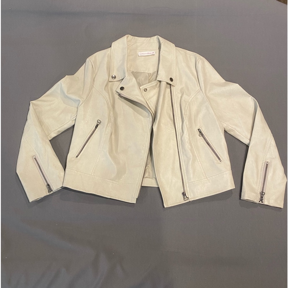 Woman’s LUNA in Love Bomber Jacket Faux Leather Cream M